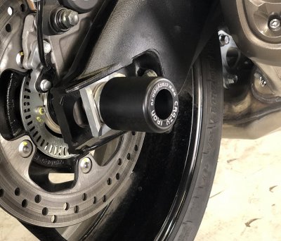 Crazy Iron Слайдеры в ось заднего колеса для Suzuki GSX-8S