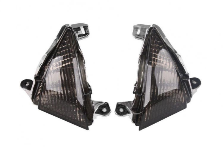 Поворотники передние для мотоцикла Kawasaki ZX10R 06-07, ZX6R/636
