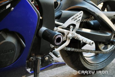 Crazy Iron 3035 Слайдеры Yamaha YZF-R6 03-05 в ось маятника