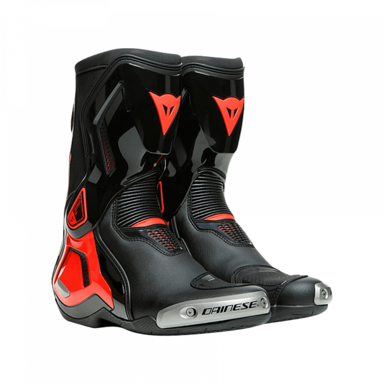 Boot out. Мотоботы дайнез. Мотоботы Dainese мужские. Мотоботы Dainese Torque. Мотоботы Dainese Nexus.